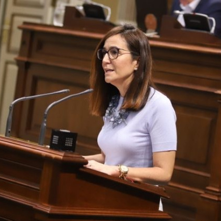 Natalia Santana lleva al Parlamento una iniciativa para reforzar la salud mental de la juventud canaria