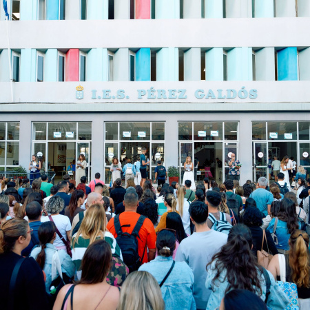 Cerca de 10.400 personas aspiran a las 944 plazas docentes convocadas por la Consejería de Educación