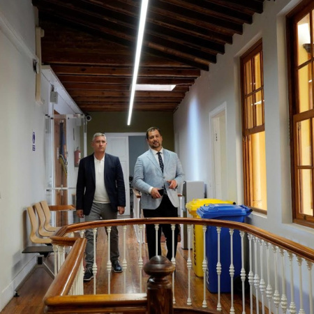 La Laguna renueva la iluminación de las dependencias de la Policía Local en la calle Consistorio
