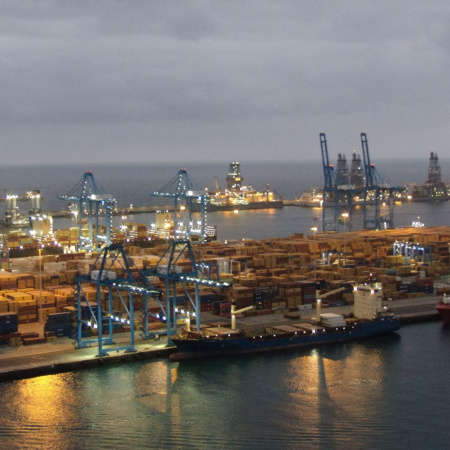 La Autoridad Portuaria de Las Palmas supera los 11,7 millones de toneladas en el primer cuatrimestre y se disparan un 68% las toneladas de pesca congelada
