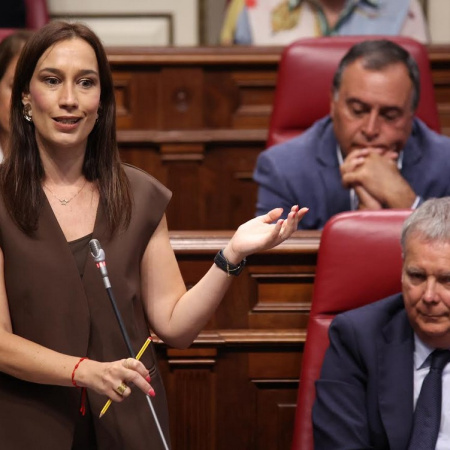 Fierro acusa al Gobierno canario de “dejar en el bolsillo” cerca de 1.000 millones sin ejecutar