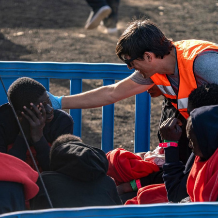 El Hierro: de la desilusión por la ausencia del Papa a visibilizar la "mortífera" ruta atlántica y la acogida migratoria
