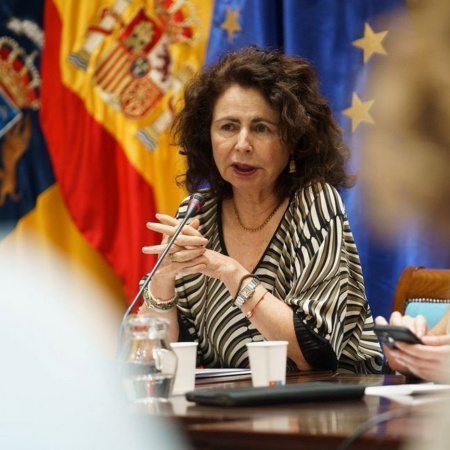 El Gobierno canario descarta declararse "insumiso" en cumplimiento de la regla de gasto y presume de cuentas "saneadas"