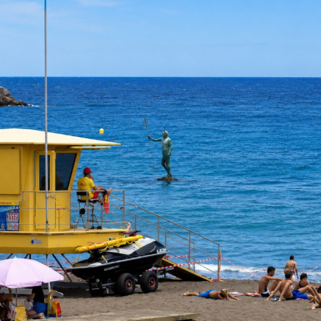 Telde refuerza el servicio de salvamento y socorrismo en sus playas para la temporada alta de baño