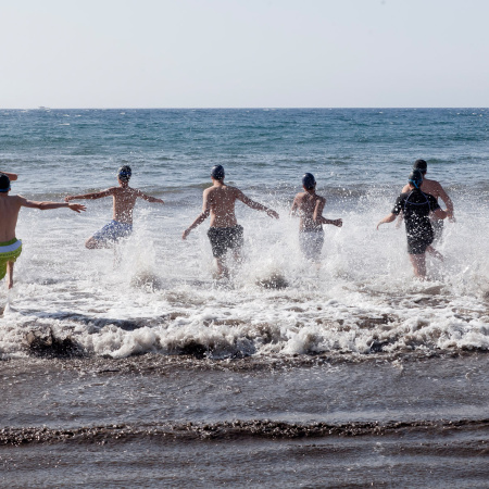 Profesionales de Salud Mental Infanto-Juvenil de Lanzarote aconsejan reducir el uso de pantallas móviles en verano