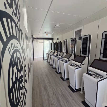 El Puerto de Las Palmas completa la instalación de contenedores de control fronterizo e información a pasajeros