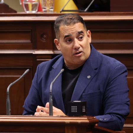 Yoné Caraballo (NC-BC): "Lanzarote tiene que parar y respirar antes de dejar de reconocerse a sí misma"