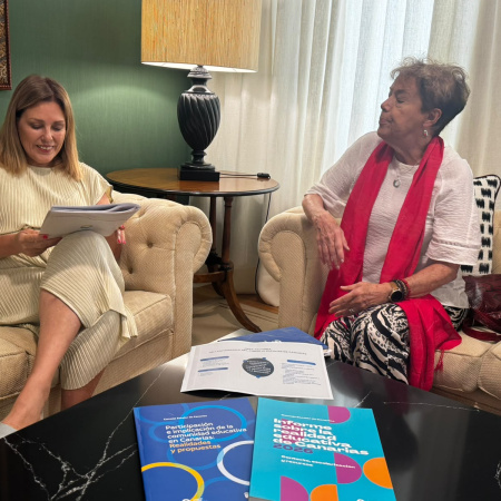 Astrid Pérez mantiene un encuentro con la presidenta del Consejo Escolar de Canarias para reforzar la colaboración institucional