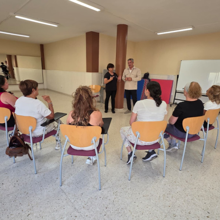Los centros ciudadanos de La Laguna mantienen su actividad durante agosto para seguir haciendo comunidad en los pueblos y barrios