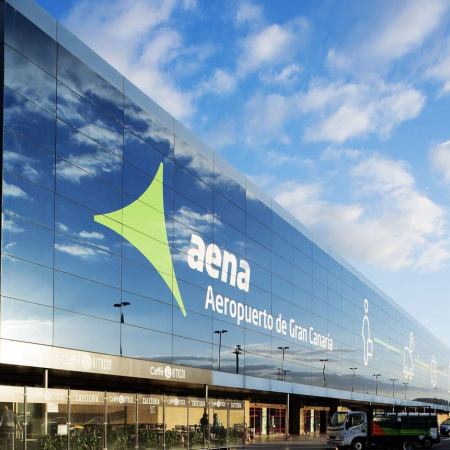 Los aeropuertos de Canarias registran 4,69 millones de viajeros en julio, un 1,3% más