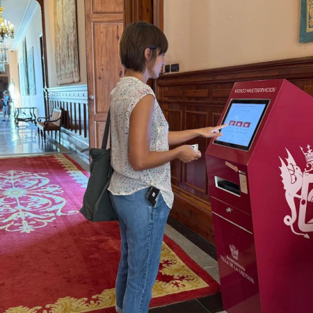 Los tótems municipales de La Orotava han expedido más de 5.500 certificados de viaje y empadronamiento en menos de un año