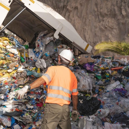 El Cabildo de La Gomera garantiza la gestión integral del Complejo Ambiental de El Revolcadero hasta 2028