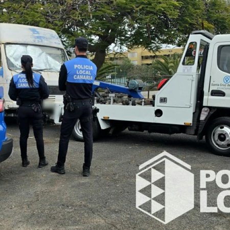 La Policía Local logra retirar 45 vehículos abandonados desde el pasado mes de mayo