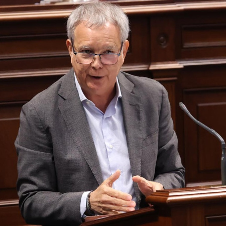 El PSOE exige al Gobierno de Clavijo activar la venta de las viviendas públicas para dar solución a cerca de 10.000 familias canarias