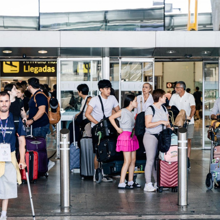 Los aeropuertos de Aena en Canarias cierran septiembre con 4,2 millones de pasajeros, un 0,9% menos