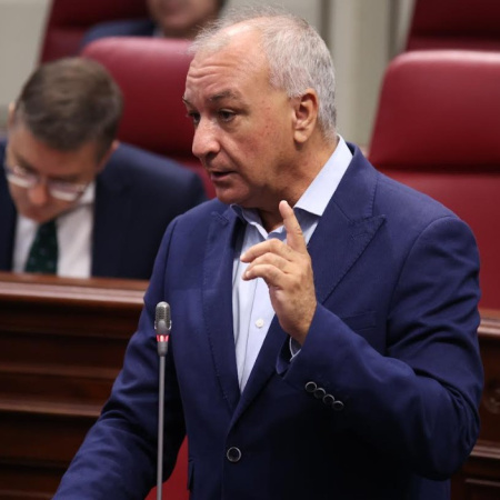 Luis Campos reclama a Clavijo que responda a la emergencia habitacional con la ley de vivienda de NC-BC