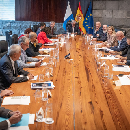El Gobierno explica al Consejo Asesor una cuentas 2027 volcadas en vivienda, sanidad, educación y asuntos sociales